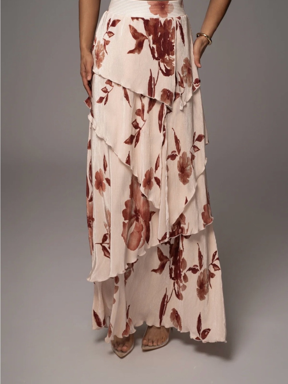 JLuxLabel CREAM FLORAL KAMIRA TIERED SKIRT- Small (NWT) - Picture 7 of 8